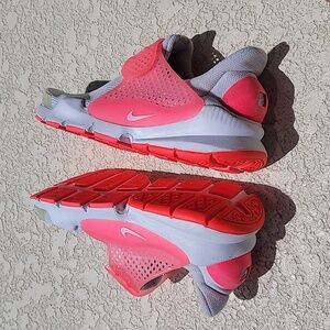 Nike Sock Dart GS Youth Size 6 Slip On Sneakers Gray Pink White Running Shoes